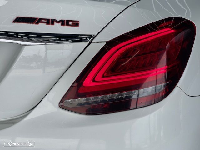 Mercedes-Benz C 220 d AMG Line - 32