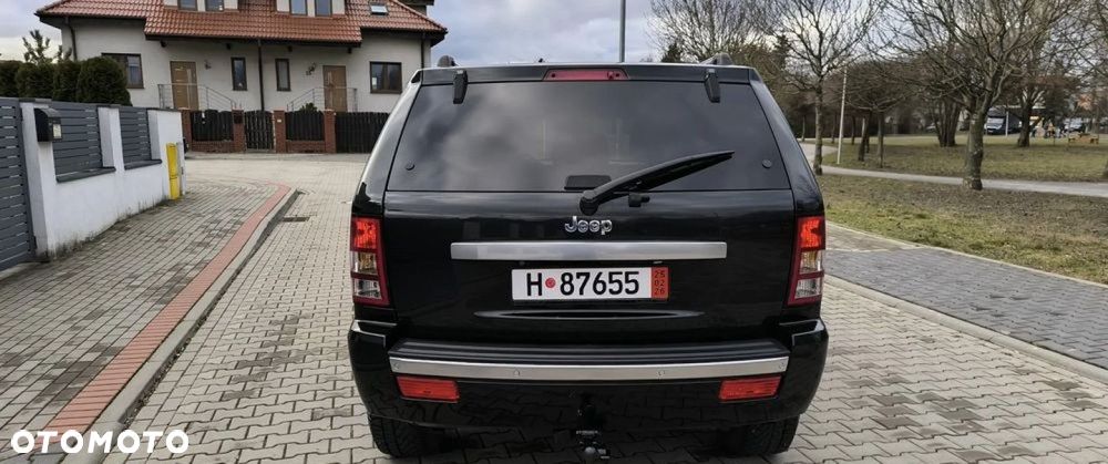 Jeep Grand Cherokee - 17