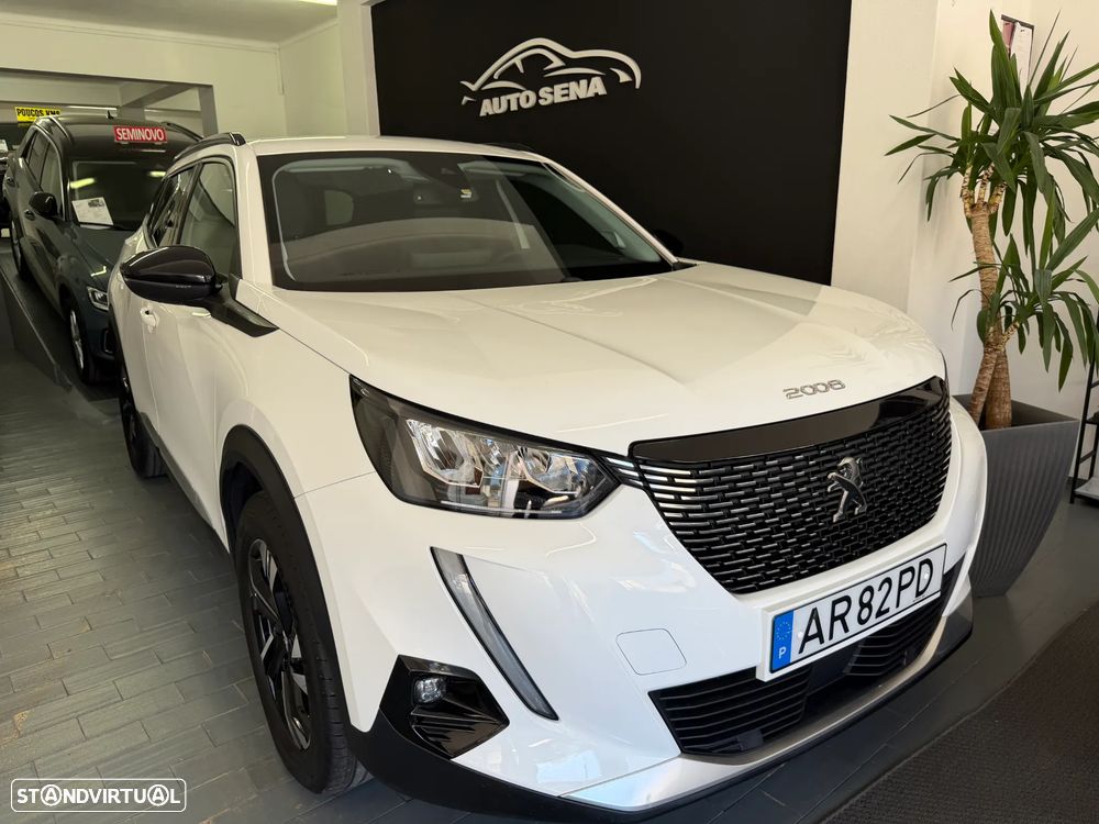 Peugeot 2008 1.2 PureTech Allure - 12