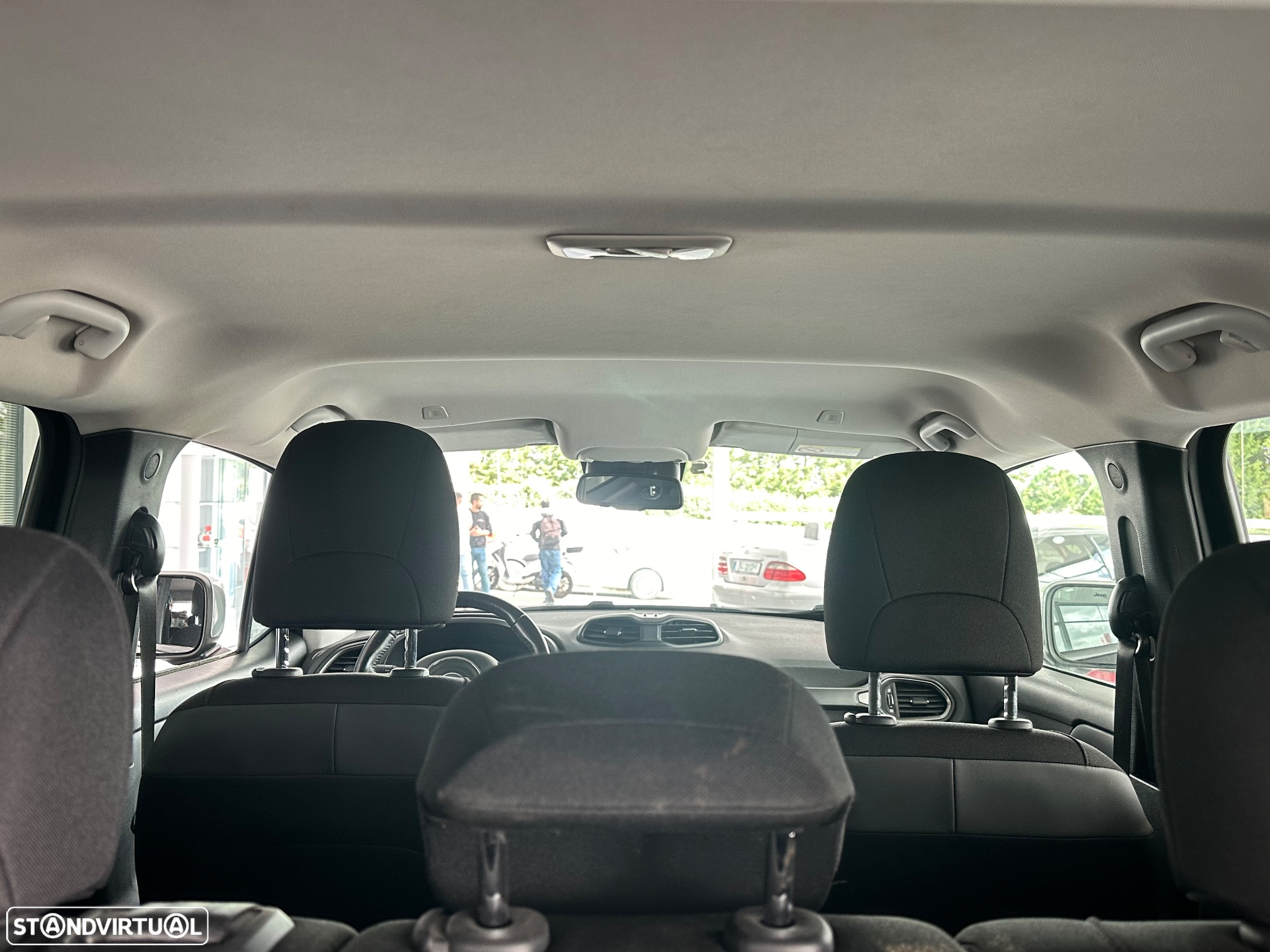 Jeep Renegade 1.6 MJD Limited - 19