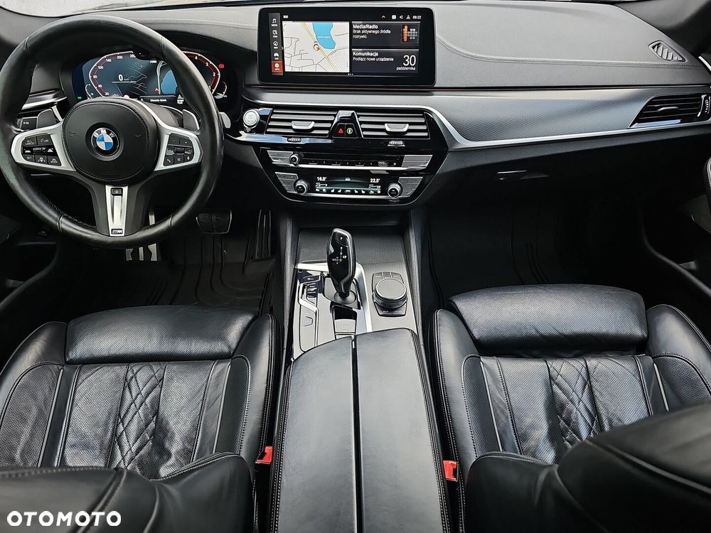 BMW Seria 5 540d xDrive mHEV M Sport sport - 31