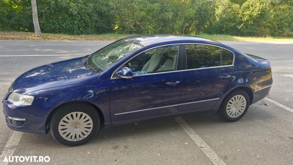 Volkswagen Passat 2.0 TDI BlueMotion Technology DPF Comfortline - 8