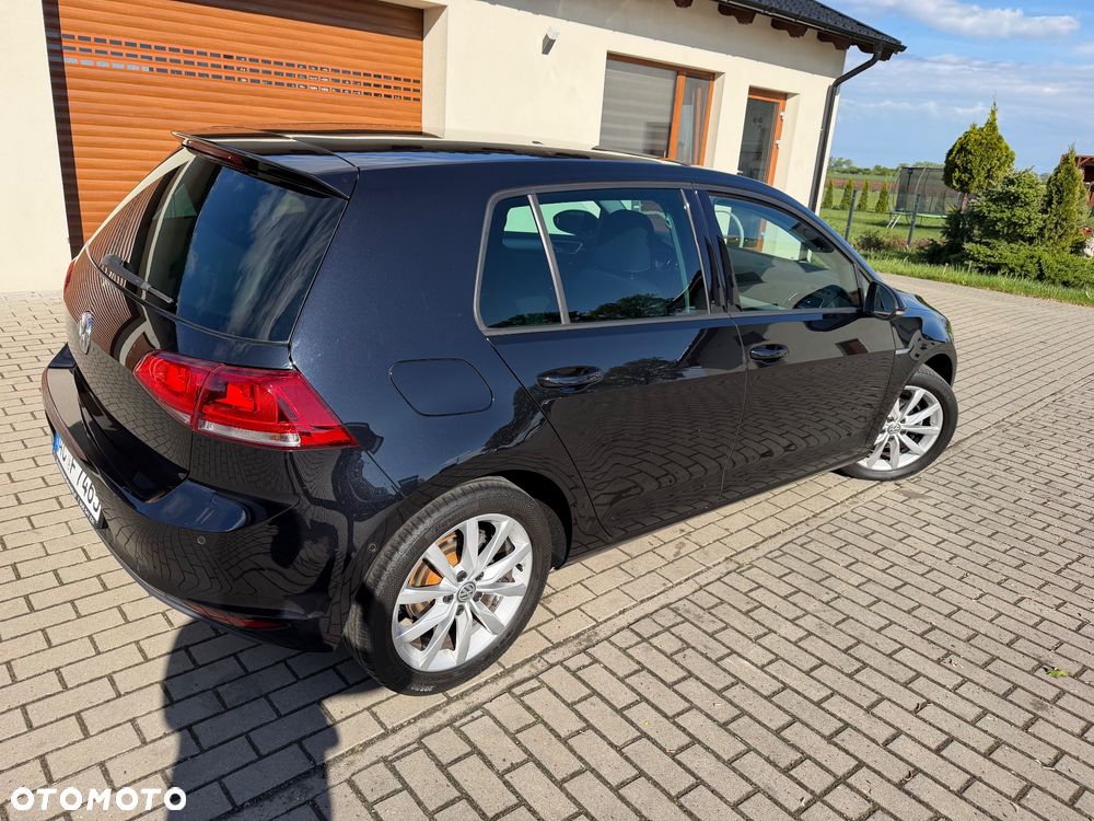 Volkswagen Golf - 36