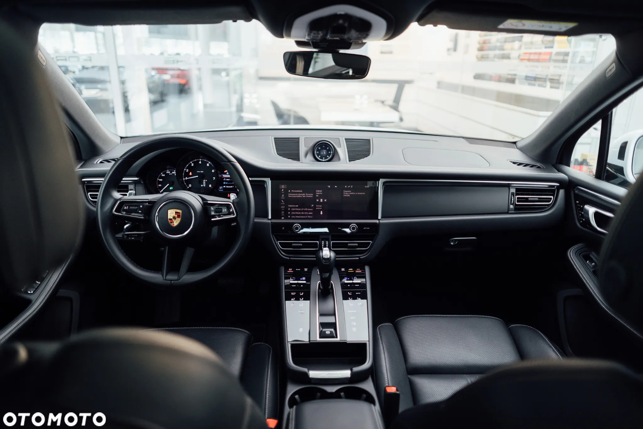Porsche Macan Standard - 16