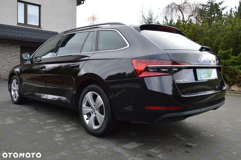 Skoda Superb 2.0 TDI SCR Sportline DSG - 5