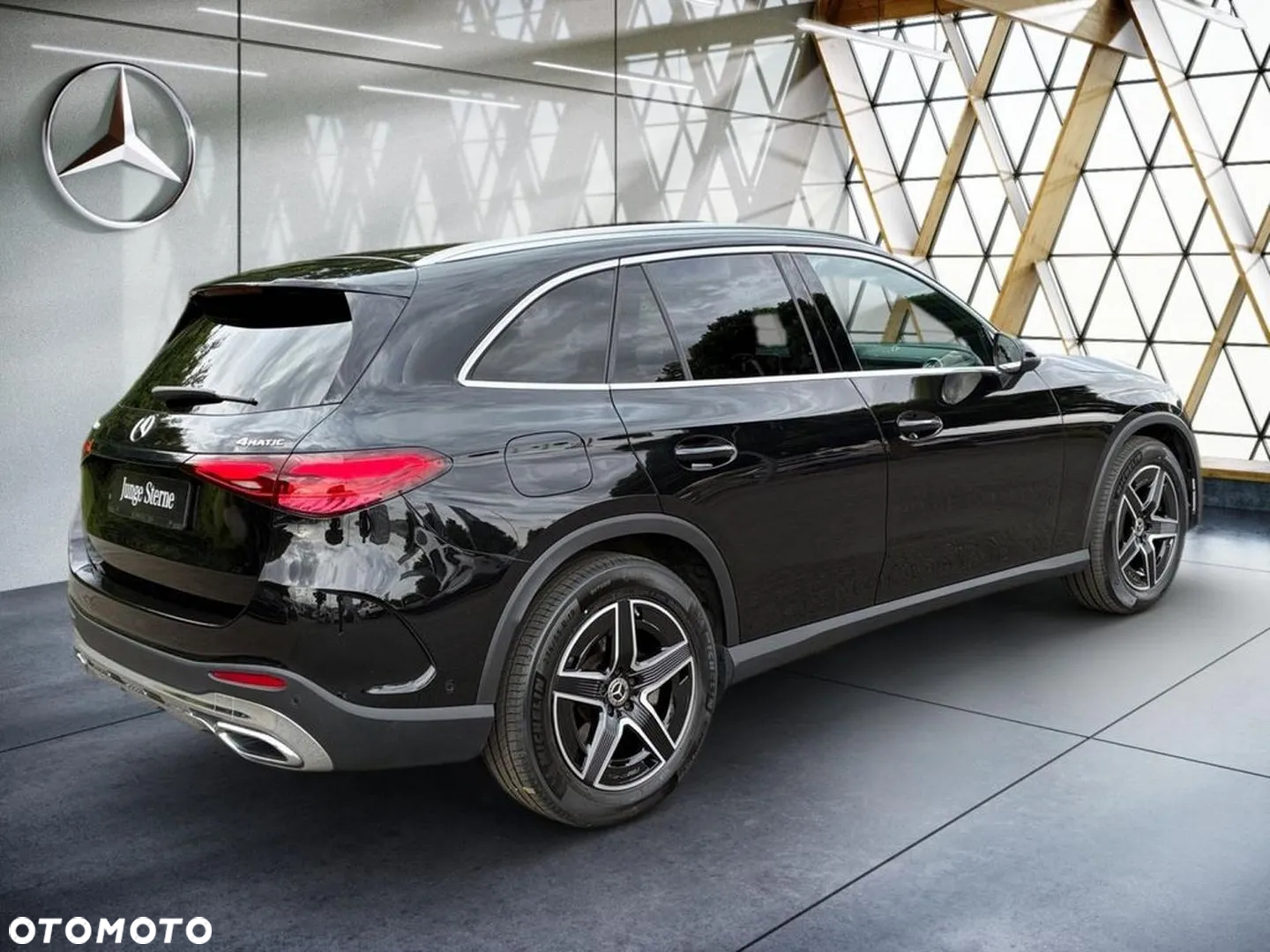 Mercedes-Benz GLC 200 4Matic 9G-TRONIC AMG Line Advanced - 4