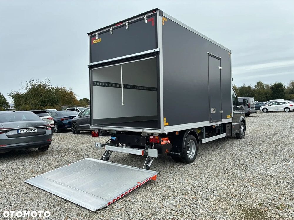 Volkswagen Crafter 50 AUTOMAT/KONTENER+WINDA,Poj. Kabina na bliźniaku DMC=3.5t, 2.0BiTDI 163KM, 4490 mm - 12