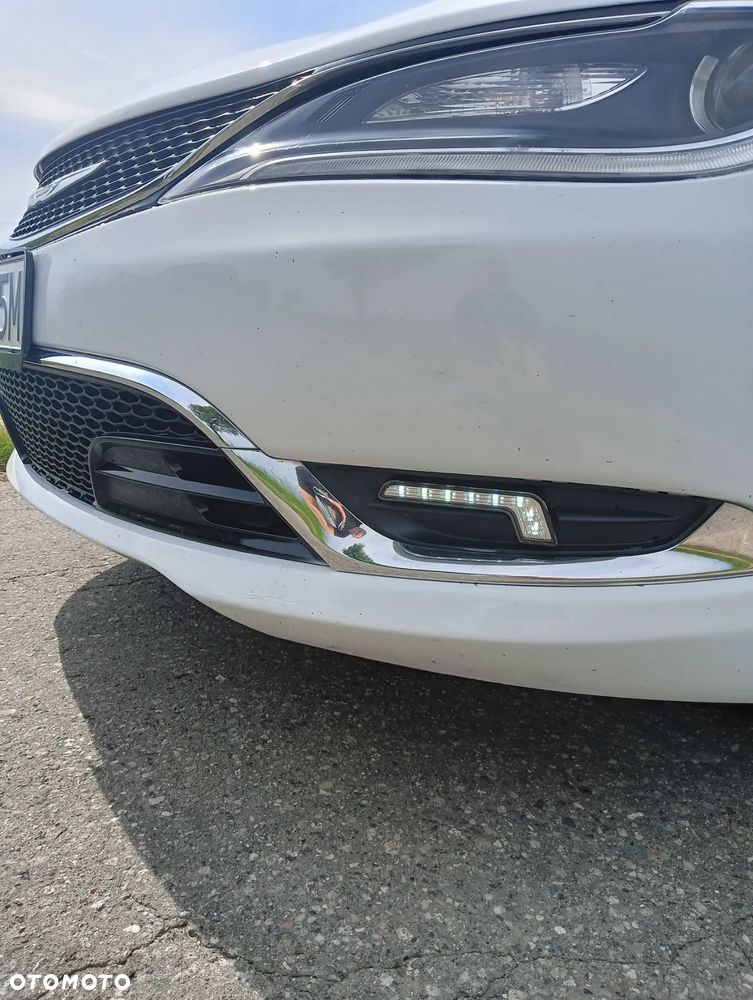 Chrysler 200 - 3