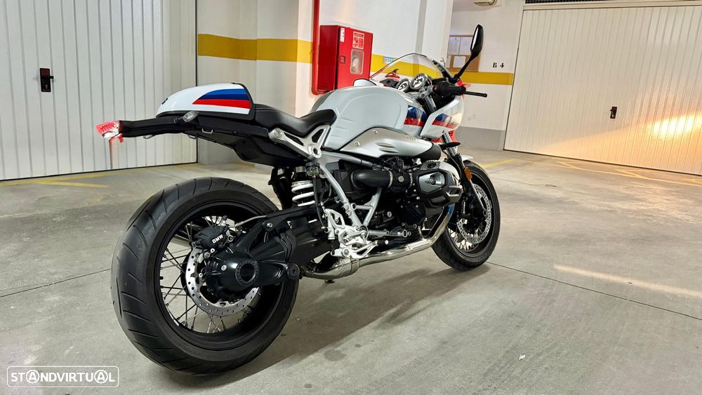 BMW R nineT Cafe Racer - 3