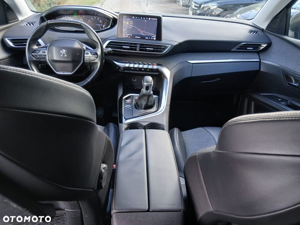 Peugeot 5008 1.2 PureTech Active S&S - 31