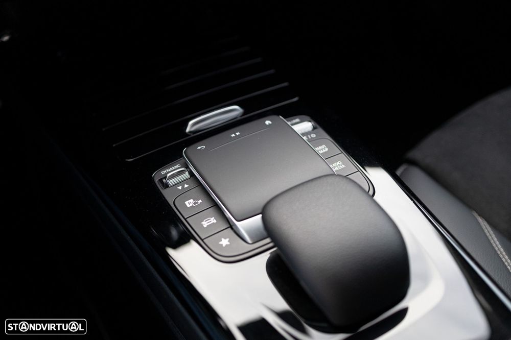Mercedes-Benz A 250 e 8G-DCT Edition AMG Line - 15
