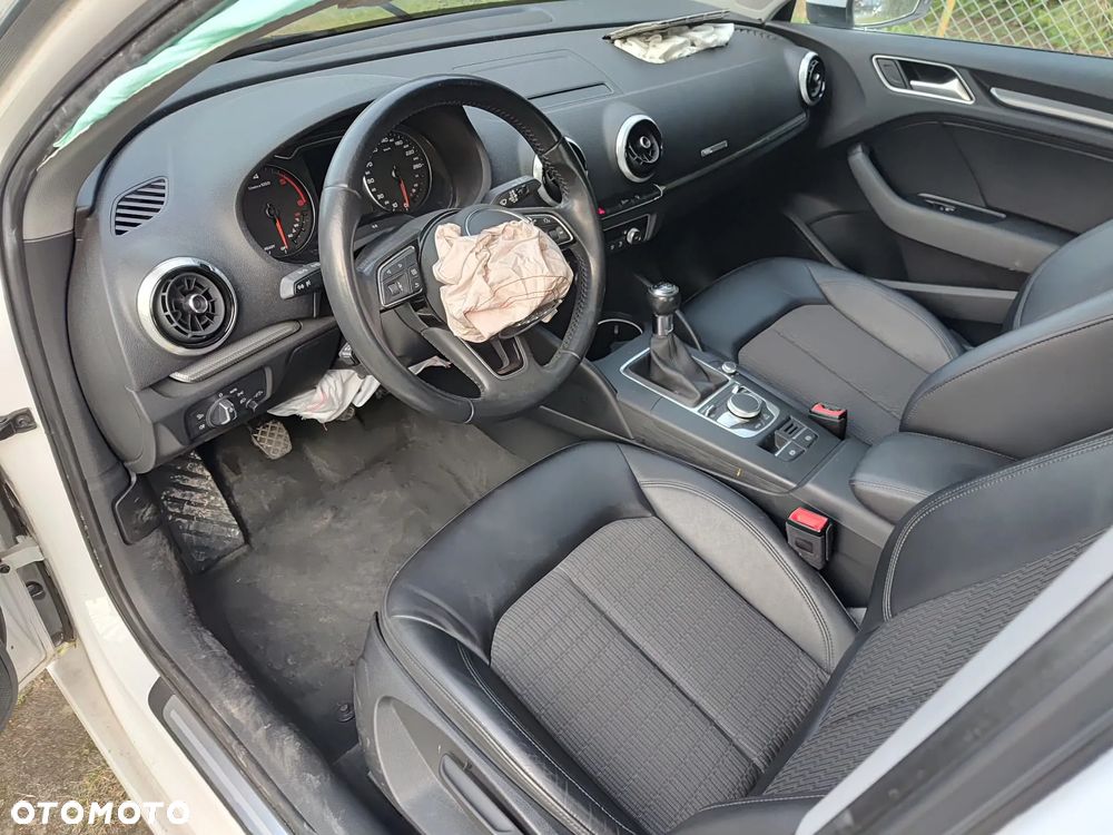 Audi A3 Sportback 1.6 TDI (clean diesel) S line Sportpaket - 6