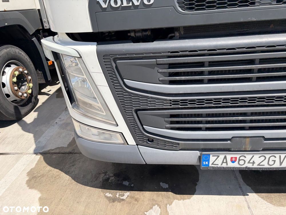 Volvo Fm 460 6X2 + Schwarzmuller Tpa 2/E - 33