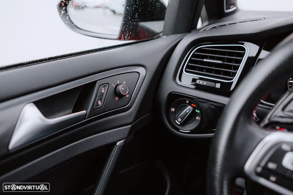 VW Golf 2.0 TSI GTI DSG Performance - 23