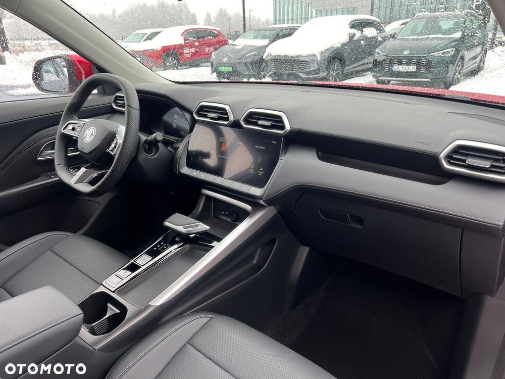 MG ZS Hybrid+ - 31
