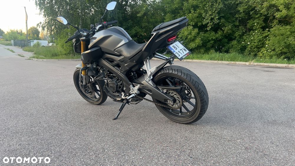 Yamaha MT - 2