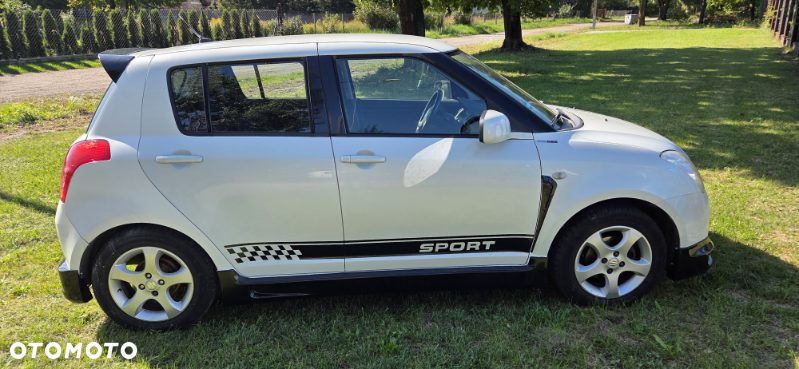 Suzuki Swift - 2