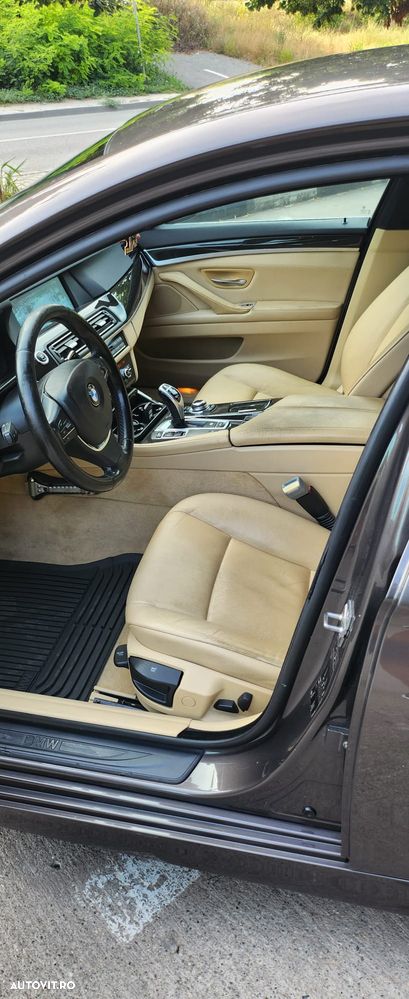 BMW Seria 5 520d Aut. - 13