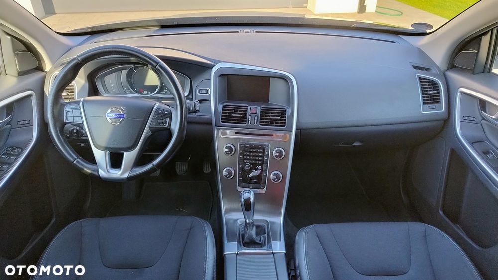 Volvo XC 60 D4 Drive-E Momentum - 11