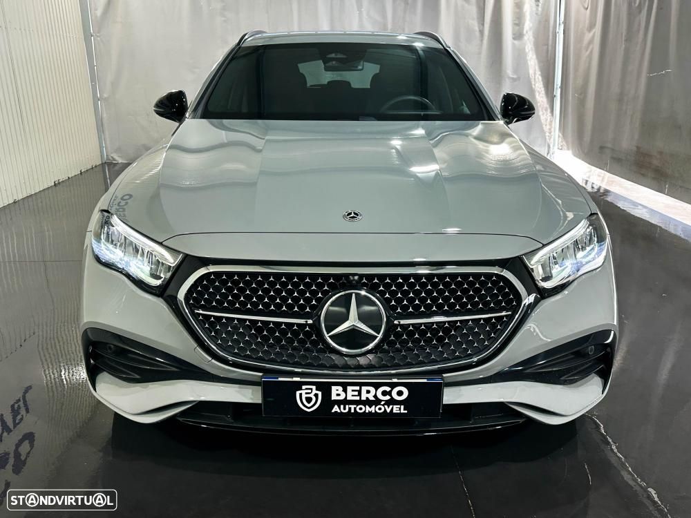 Mercedes-Benz E 300 e Station 9G-TRONIC AMG Line - 2
