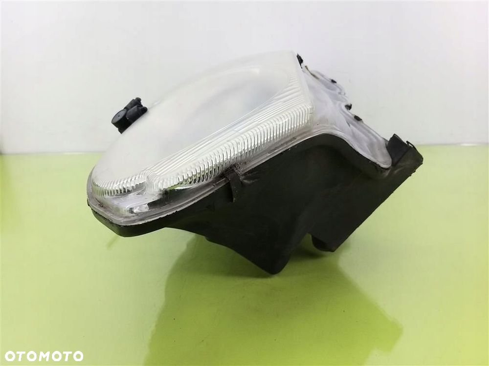 Reflektor lampa przód prawa SPRYSKIWACZ Chrysler 300M 1998-2004 R - 5