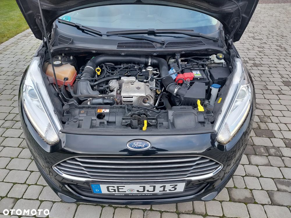 Ford Fiesta 1.0 EcoBoost Champions Edition - 32