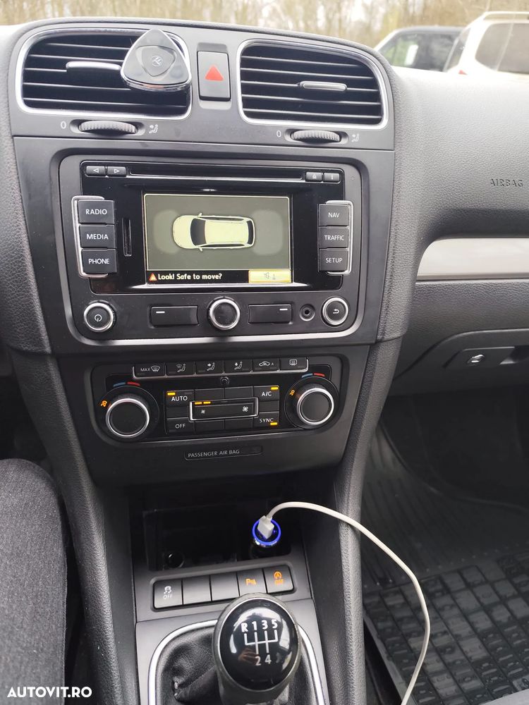 Volkswagen Golf 1.6 TDI DPF Trendline - 19