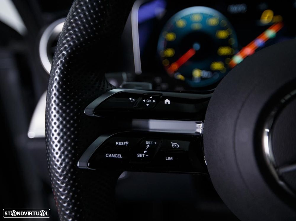 Mercedes-Benz E 300 de AMG Line - 17