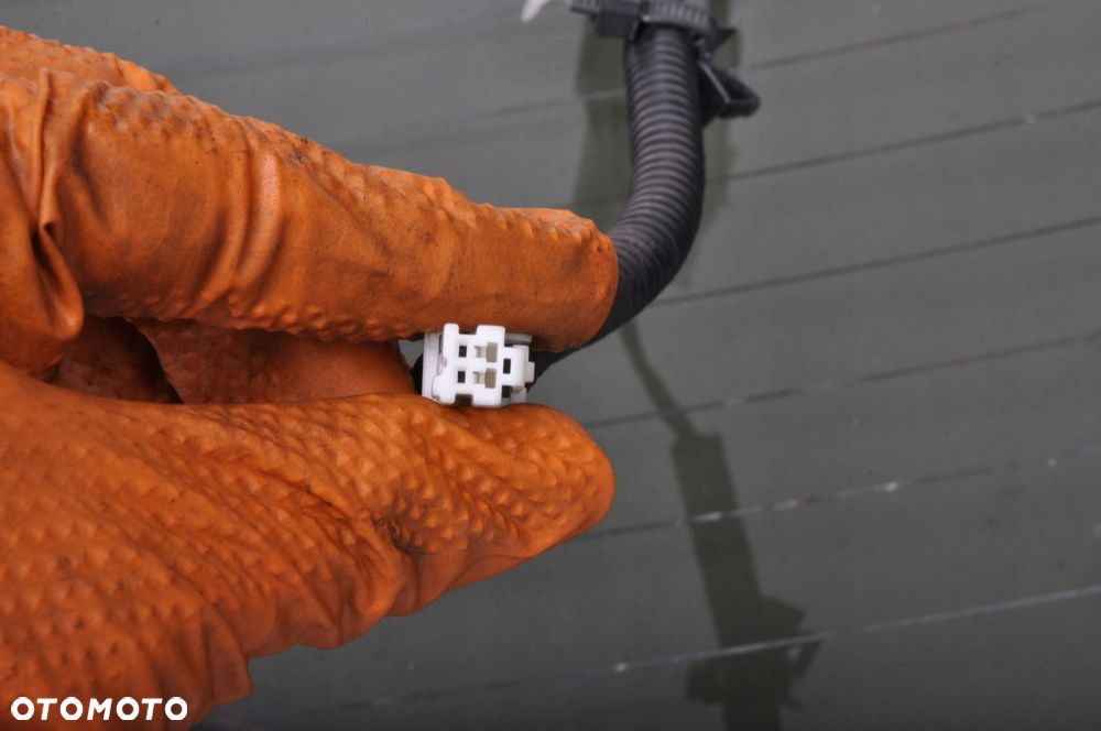 NISSAN PATHFINDER III R51 SZYBA TYŁ TYLNA KLAPY - 14