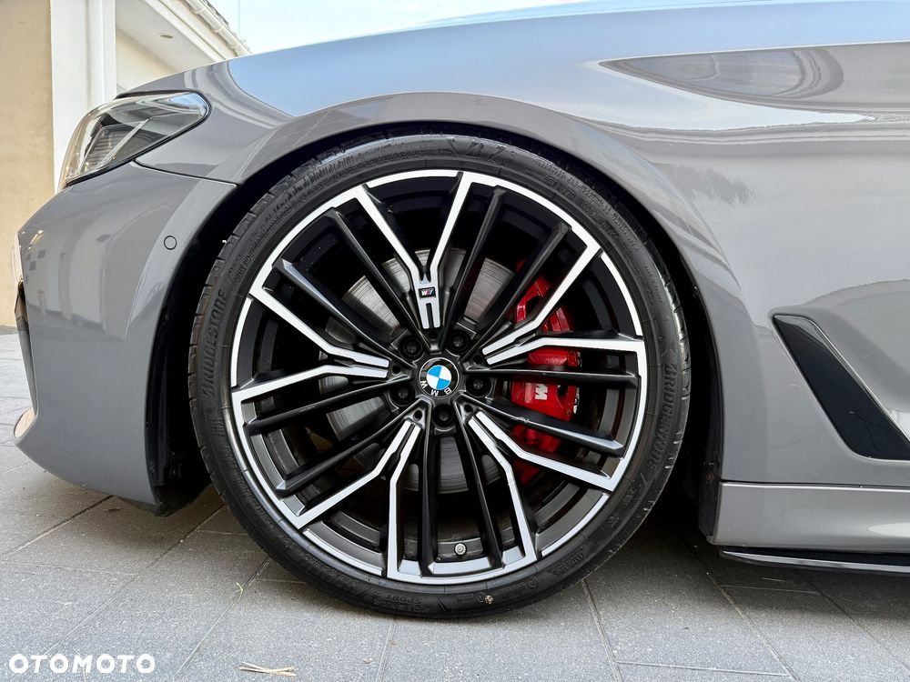 BMW Seria 5 M550i xDrive - 17