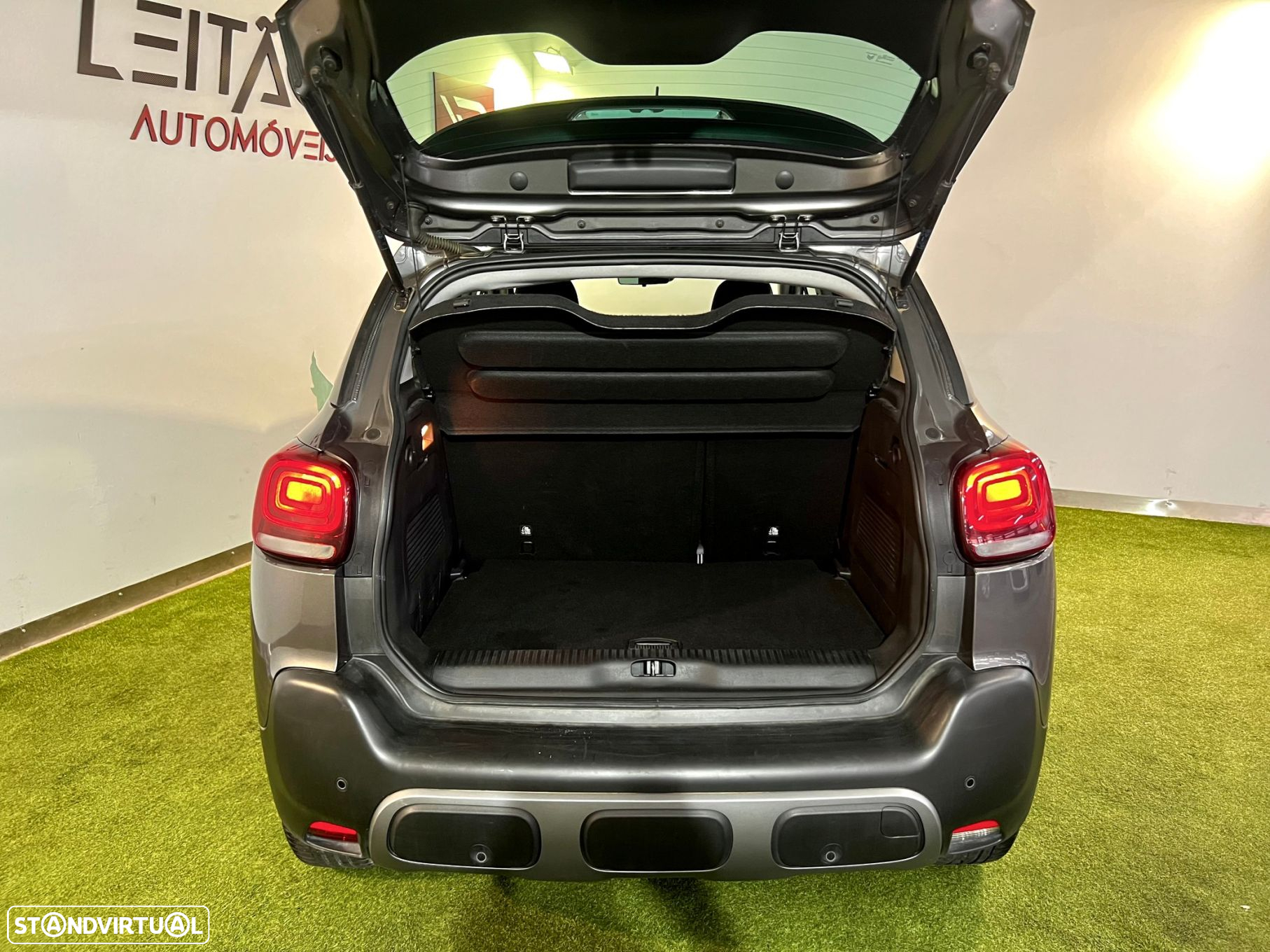 Citroën C3 Aircross 1.2 PureTech Shine - 32