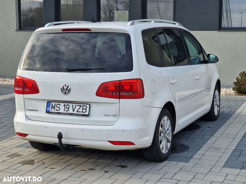 Volkswagen Touran 2.0 TDI DPF DSG Highline - 10