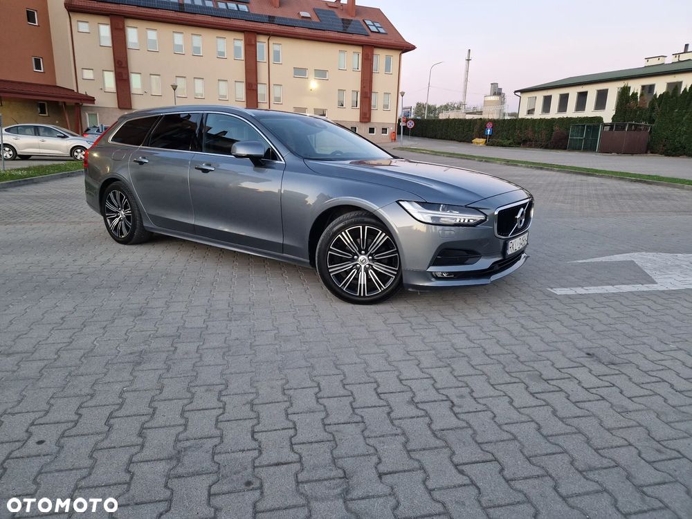 Volvo V90 D4 AWD Geartronic Momentum Pro - 2