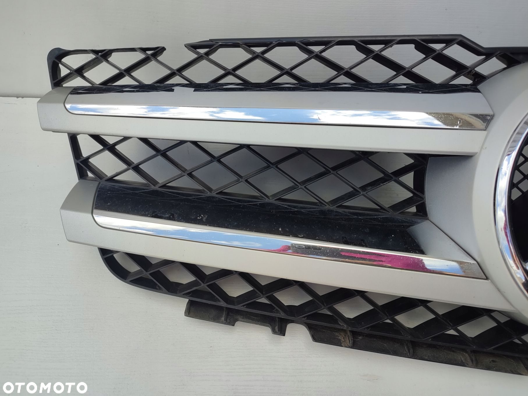 Grill atrapa chłodnicy MERCEDES GLK X204 ORYGINAŁ A2048800883 08-12 - 8