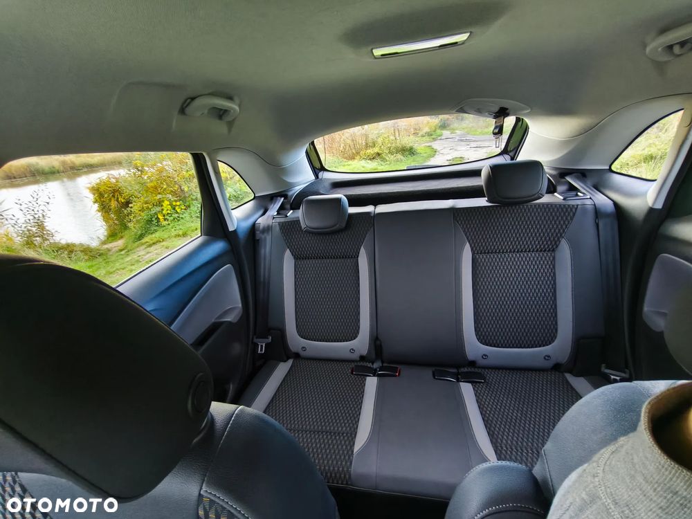 Opel Crossland X 1.2 T Elite S&S - 23