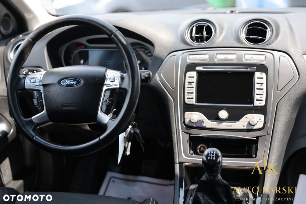Ford Mondeo - 22