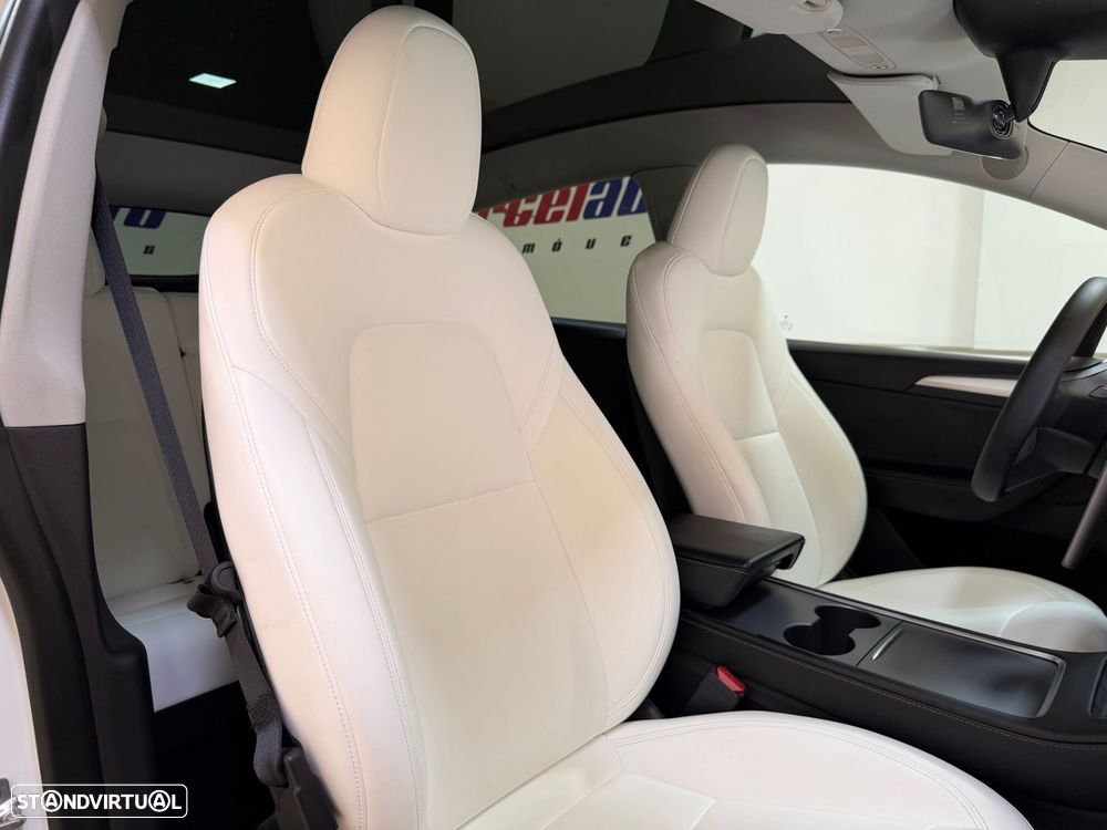 Tesla Model Y Tração Traseira - 47
