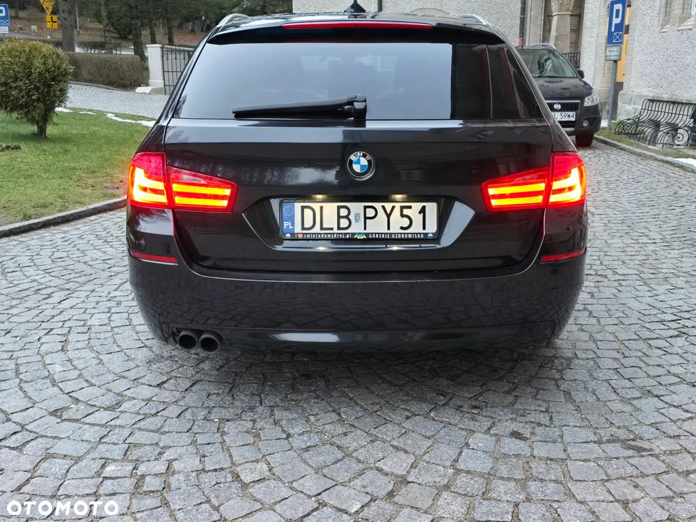 BMW Seria 5 520d - 33