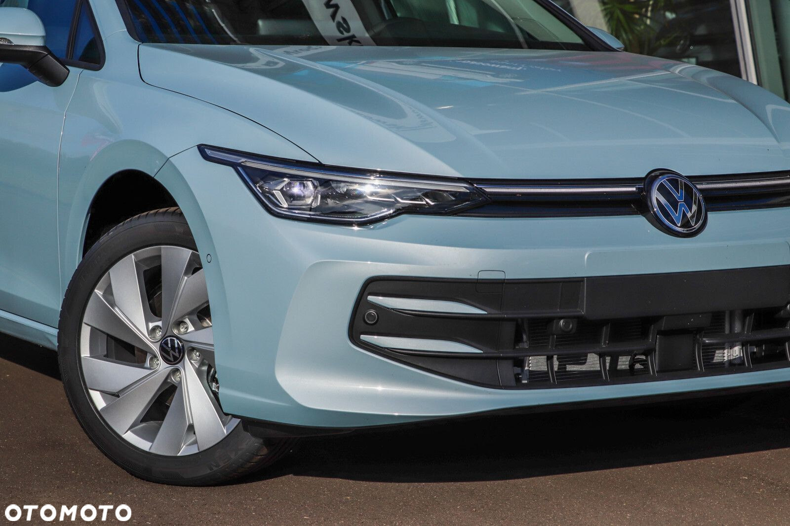 Volkswagen Golf - 10
