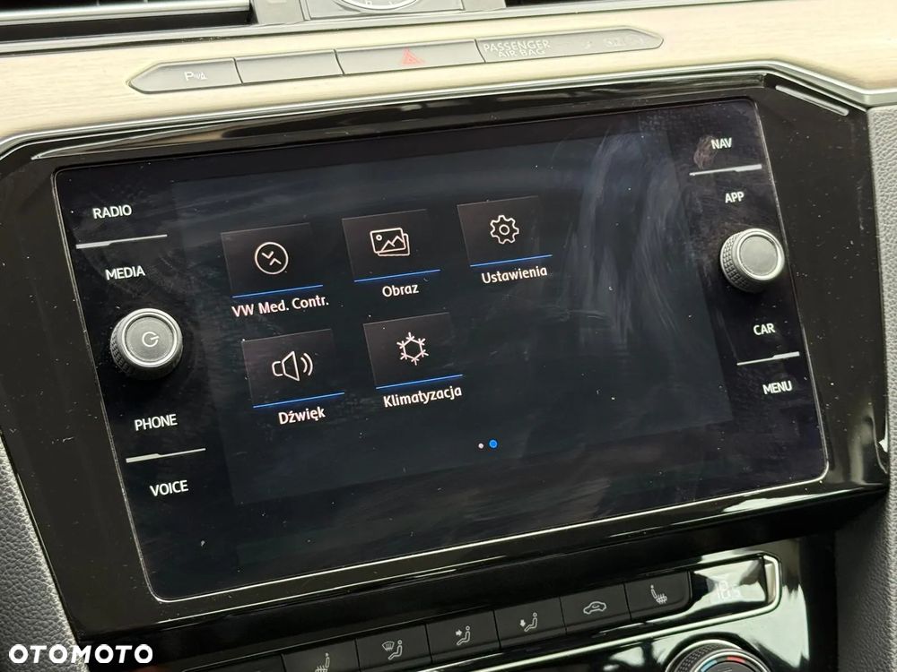 Volkswagen Passat Variant 1.6 TDI SCR DSG Comfortline - 37
