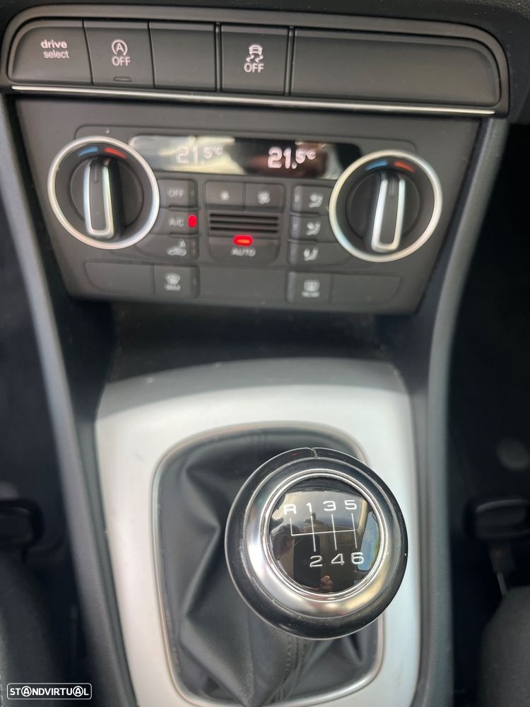 Audi Q3 2.0 TDI S-line - 14