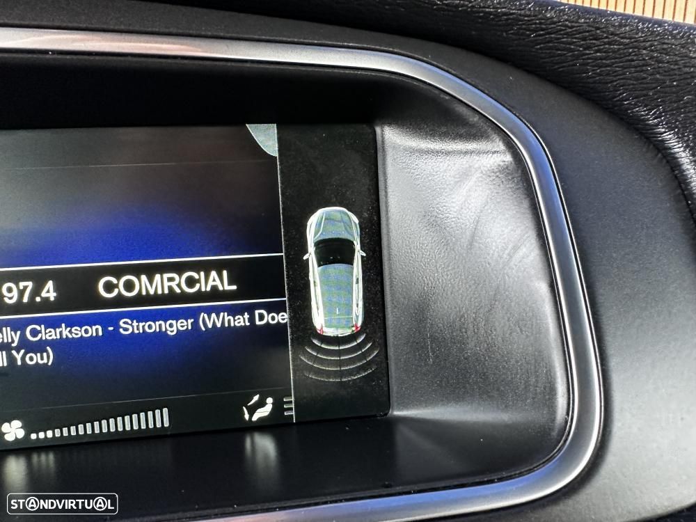 Volvo V40 2.0 D2 R-Design - 27