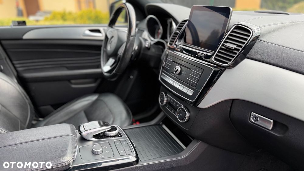 Mercedes-Benz GLE 350 d 4-Matic - 17