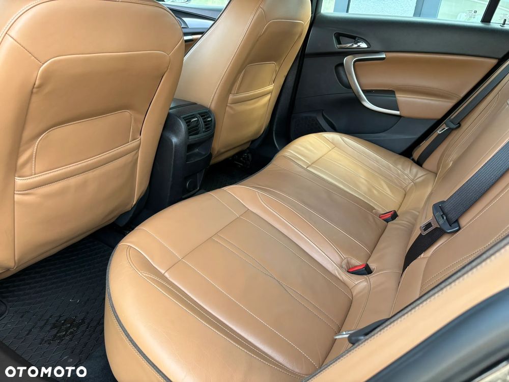 Opel Insignia 2.0 T Cosmo 4x4 S&S EU6 - 23