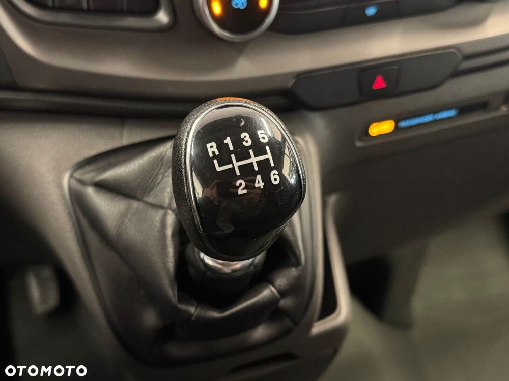 Ford Transit Custom - 21