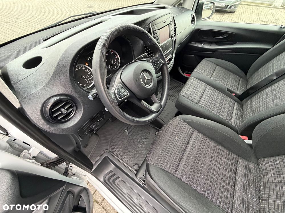 Mercedes-Benz Vito - 34