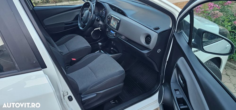 Toyota Yaris - 8