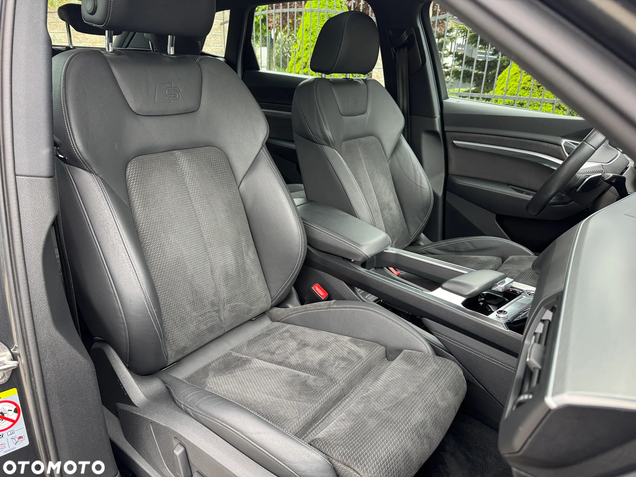 Audi e-tron 50 Quattro S Line - 10