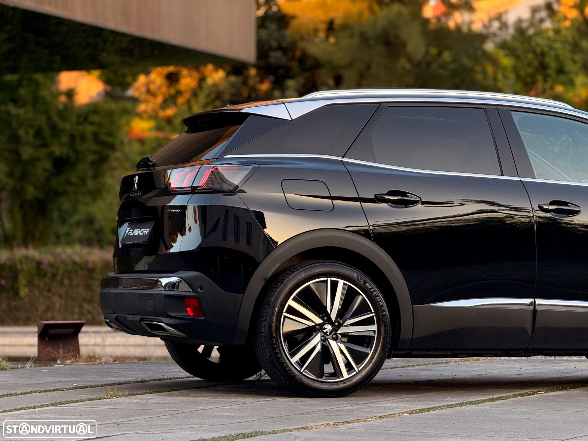 Peugeot 3008 1.6 Hybrid GT Pack e-EAT8 - 23