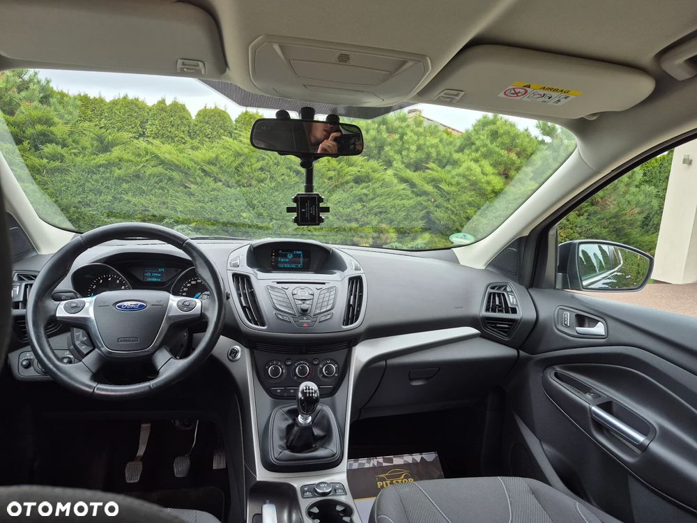 Ford Kuga 1.6 EcoBoost 2x4 Titanium - 19